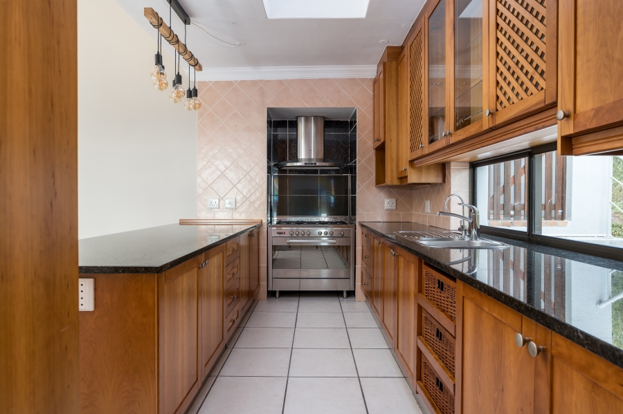 5 Bedroom Property for Sale in Boskloof Eco Estate Western Cape